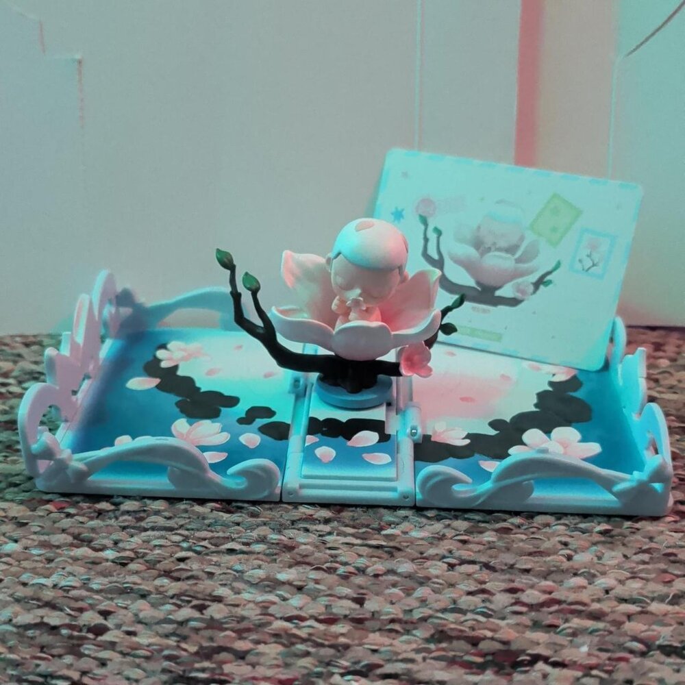 ***ON HOLD*** Popmart Gift For You "Kubo Magnolia" - Picture 2 of 5